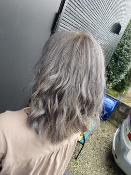 ピンゾロ(PINZORO) silver White