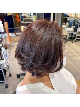 ルヴェルソー(le Verseau) フェミニンボブ