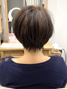 グラッシー センター北店(GLASSI) 【脱白髪染めハイライト】小顔ショート★ベージュメルティカラー