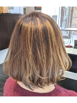 エノモト(ENOMOTO) ハイライトカラー透明感アッシュベージュふんわりボブヘア