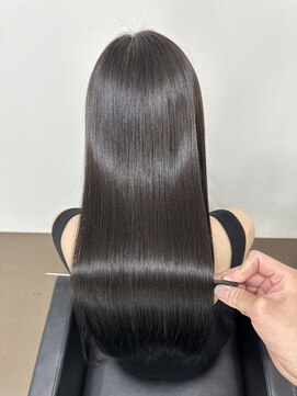 イオエ 岡本(ioe) 前髪/マチルダボブ/ピンクベージュ/インナーグレージュ/髪質改善