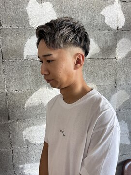 ソワ 四日市(soie) 【soie井上】ハイライト/メッシュ/スキンフェード