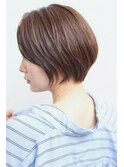 丸みくびれショート_ホワイトアッシュコンマヘアショート