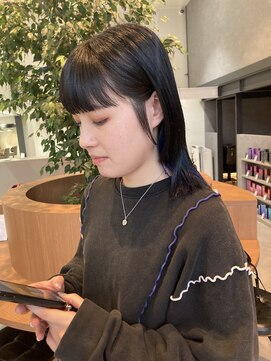 リア(Li’a) インディゴブルー ブリーチありカラー