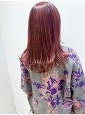 ピンクベージュ
