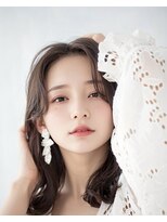 動きのある大人可愛い