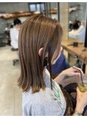 暗髪アッシュ小顔ブルージュグレージュミディアム