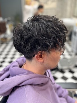 フランクス バーバー ウエストトウキョウ 吉祥寺店(FRANK’S BARBER WEST TOKYO) MEN’SHAIR波巻ツイストスパイラルフェザーパーマ吉祥寺