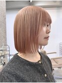切りっぱなしボブハイトーンカラーナチュラルボブピンクベージュ