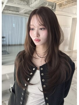 ベージュカラー×レイヤーカット