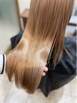ヘアーアンドメイク アンジュ 中野店(Hair&Make ange)の写真/憧れのうるツヤ髪で輝きプラス！オーダーメイドトリートメントで自分史上最高の美髪へ＊