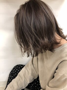 キアラ(Kchiara) こなれ感ハイライトベージュ/kchiara天神川野直人