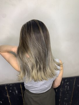 オースト ヘアー ステラ 新宿店(Aust hair Stella) コントラストバレイヤージュ