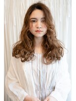 マグノリア オモテサンドウ(MAGNOLiA Omotesando)&nbsp;ぬけ感ウェーブのMIXスパイラルパーマ