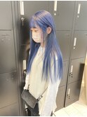 ブルー。