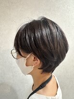 ニィ(2iee.)&nbsp;大人ショートボブ