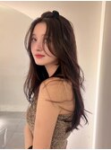 黒髪韓国ヘアくびれヘア_暗めカラーグランマッシュ