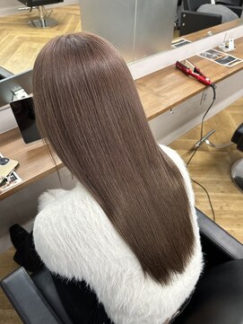 シカ 神戸三宮元町店(Cica) 神戸　三ノ宮　元町　髪質改善　 透明感カラー