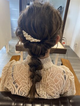 クレヨン ケース(Crayon case) 編みおろしねじりくるりんぱヘアセット大人可愛い上品お呼ばれ