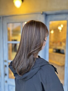 エイミーバイアフロート(amie by afloat) 白髪ぼかしハイライト