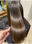 艶感あふれるナチュラルストレート