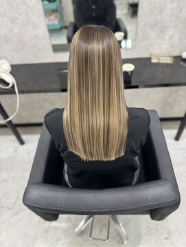 アンダーバーマッティーナ(UNDRvr mattina) アンブレラカラー　水素トリートメント