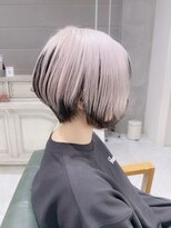 デイズ(days)&nbsp;前下がりショート/ツートンカラーシルバーベージュ