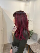 ロッカ(ROCCA)&nbsp;チェリーブラウン大人の遊び心、魅せるピンクレッド