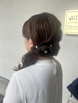 ビューティーワークスループライン(beautyworks LoopLine) サイドポニーテール