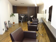 Men's Salon Bis! HOMME　【メンズサロン　ビス　オム】