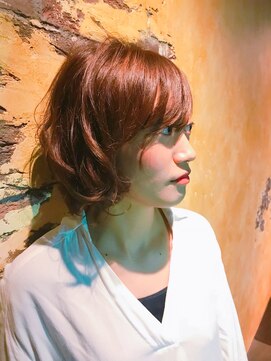 ルアナ(Luana) 前下りグラデーションボブ