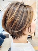 ショートボブ