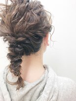 スパークス(SPARKS)&nbsp;ミディアムヘアの編み下ろしhair