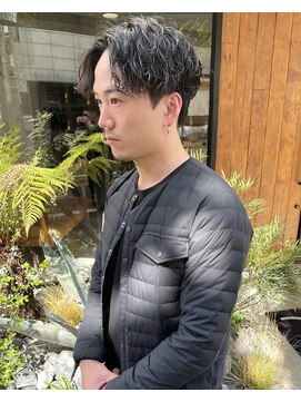 オムズ(OM's) アップバングセンターパートツイストスパイラルパーマ名古屋