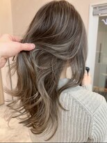 ウェイズトウキョウ 新宿店(Ways TOKYO)&nbsp;ハイライトグレージュ　レイヤーカット　ロングヘア　韓国ヘア