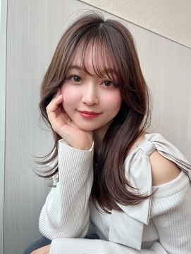 アフロート ディル(AFLOAT D'L) ★くびレイヤーエモージュカールセミディシアーカラー姫カット