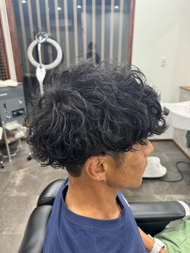 エイト(AITE) ベリーショート/ダークアッシュ/ニュアンスパーマ/韓国マッシュ