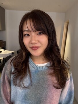 ナループロアツム(Nalu pu loa Tsum) ロングレイヤーカット/顔まわりレイヤー/パーマ落とし/ウルフ