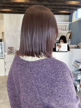 プラス ファースト ヘア(Plus 1st) ラベンダーピンク×ブリーチなしカラー×外はねボブ