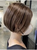 表参道切りっぱなしボブミディアムボブグレージュカラー40代50代