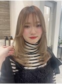 ミルクティーベージュカラー　ケアブリーチカラー　ミディアム