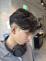 スタッド 松戸(stud. Men‘s)&nbsp;フェザーパーマ/ニュアンスパーマ/センターパート/毛流れパーマ