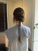 カルマンド(Calmando) 上品シニヨン×カチモリアレンジ