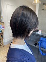 ヴィレッタ(VILLETA)&nbsp;ミディアムヘア/暗めカラー/グランマッシュ/大人ショート/南柏駅