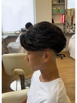 ビカム 名駅(become) フェード×フェザーパーマ