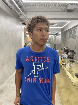 スー 渋谷(suu) メンズカットメンズショートスパイキーショートピンパーマ渋谷