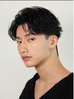 レタッチ バイ フィフス 天神大名(RETOUCH by fifth)&nbsp;渋谷メンズパーマフェザーパーマセンターパートガイルヘアゆるめ