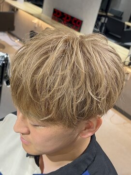 エデアンルクラ 下通(EDEAN Leclat) 熊本メンズヘア ナチュラルマッシュ ミルクティーカラー