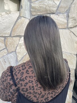 オリーブベージュ×艶髪ストレート[20代/30代/40代/50代/60代]