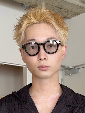 トッド(tod) メンズセンターパートニュアンスパーマ大人パーマ色気パーマ眉毛